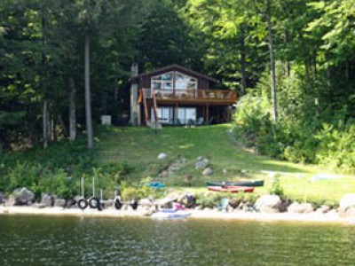 WATERFRONT COTTAGE WITH STUNNING VIEWS
