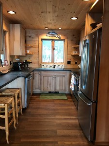 PEACEFUL LAKEFRONT CAMP ON UPPER SARANAC