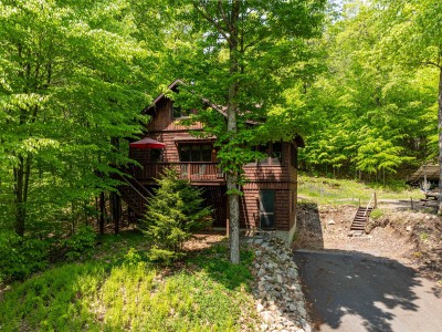 STUNNING OLD FORGE LODGE