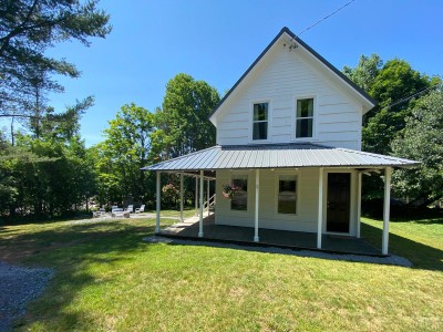 BLUE RETREAT RENTAL HOUSE