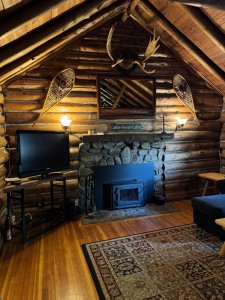 LOG CABIN WITH BEACH ACCESS 