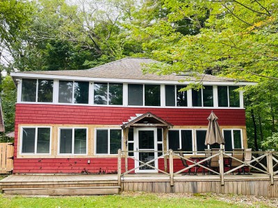 GET OTTER TOWN - PET FRIENDLY RENTAL - SNOWMOBILE