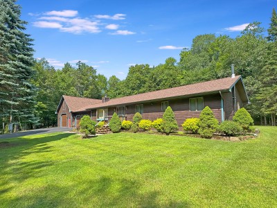 PEACEFUL RETREAT IN OLD FORGE