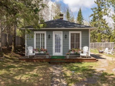 2 BEDROOM BUNGALOW