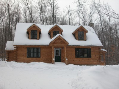 FOUR SEASON CABIN