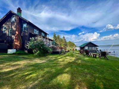 LAKEFRONT HOME AND GUEST COTTAGE ON 4TH LAKE 