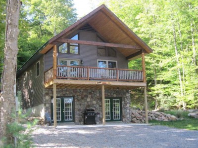 GORGEOUS HOME W/1ST LAKE BEACH RIGHTS 