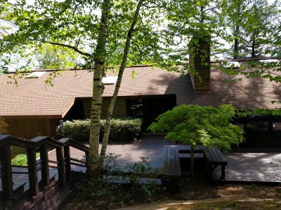 LAKE FRONT W/ DOCK AND BEACH 7/20-7/25 AVAILABLE