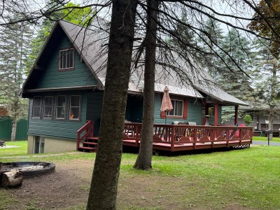 COZY HOME WITH SHARED PRIVATE BEACH & OWN DOCK!