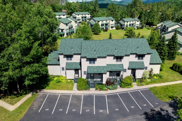 A nice drone shot, the townhouse is on the lower left! 