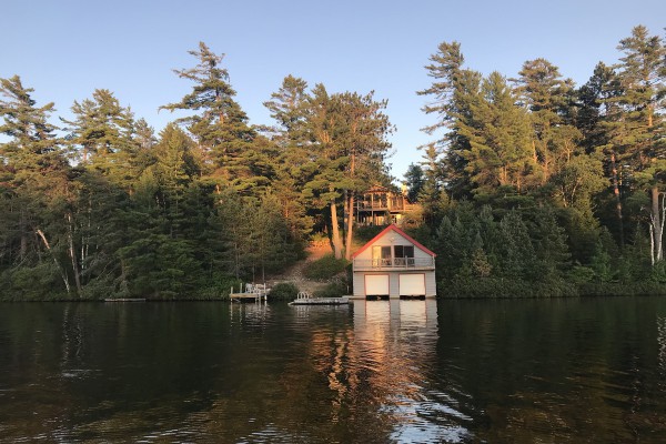 Full view of Waterfront from Lake