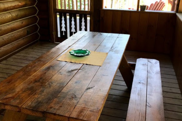 Screened-in porch