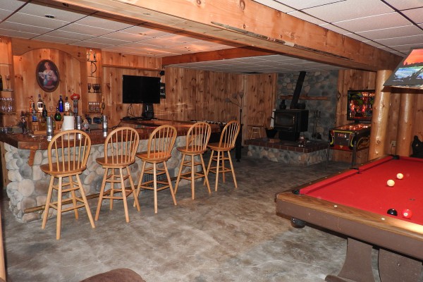 Game room and bar