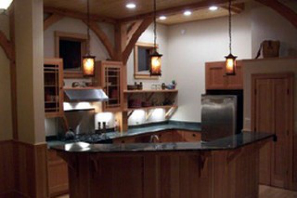 Well-equipped kitchen makes cooking easy
