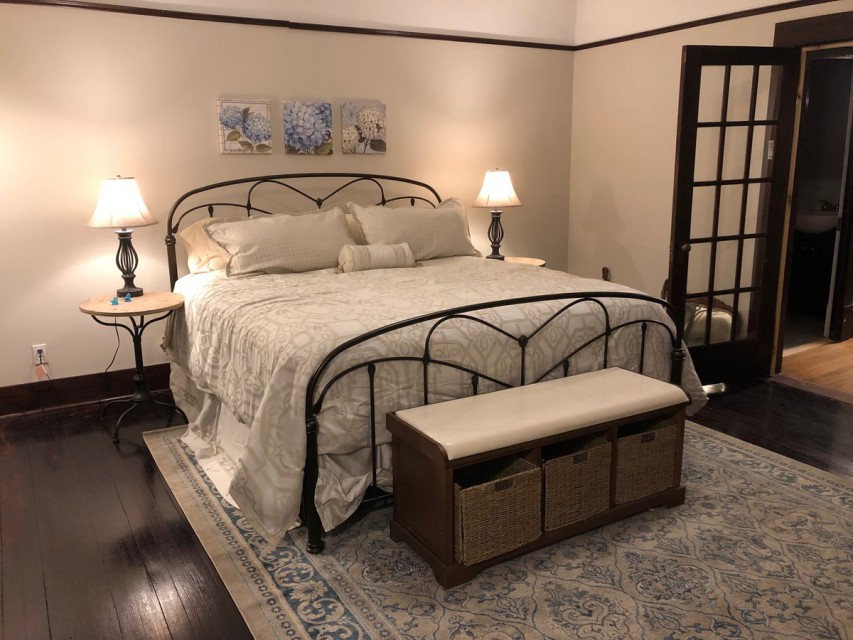 King bed, private deck, view of back yard