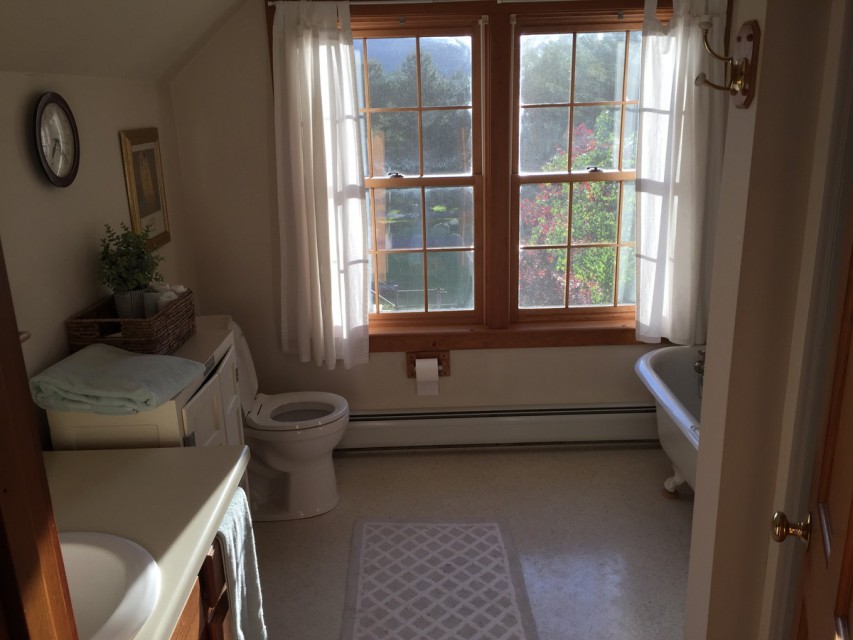 2nd floor full bath with west facing view.