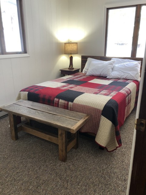 Guest bedroom queen