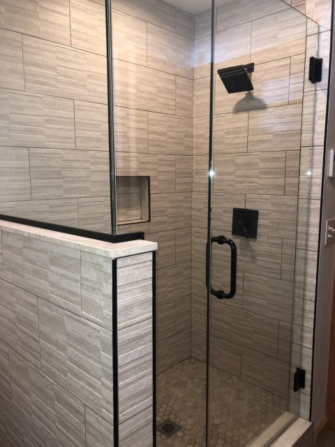 Guest bath shower