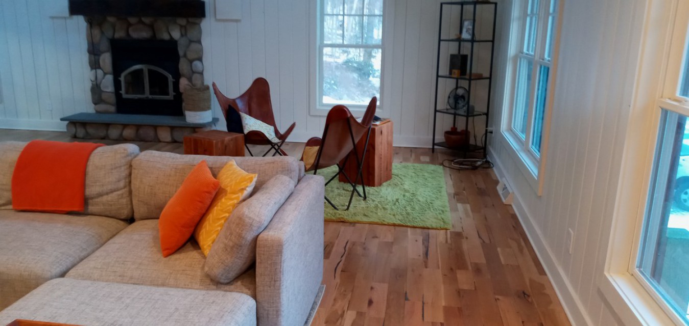 FIREPLACE AND SITTING AREA