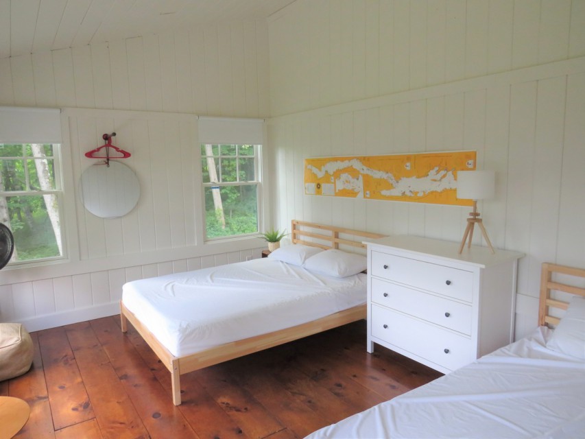 3 SEASON ADK SLEEPING PORCH - 2 QUEEN BEDS