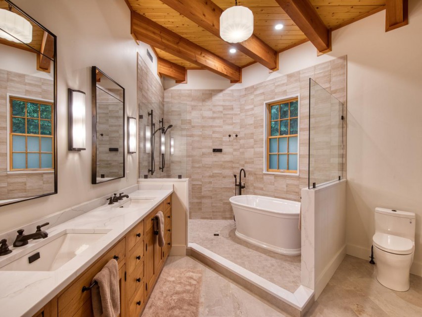 Ensuite full bath, gorgeous tile, lighting and fixtures