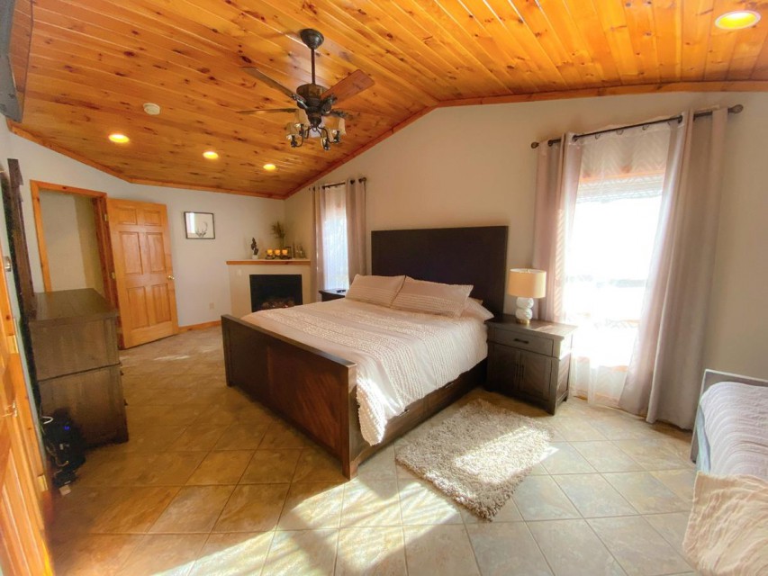 Living room with gas fireplace 