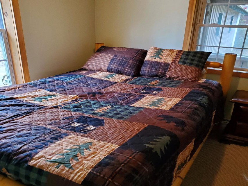 Bedroom w/ Queen Downstairs