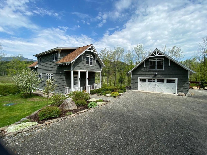 High Peaks Chalet and carriage house which has the 4 BR