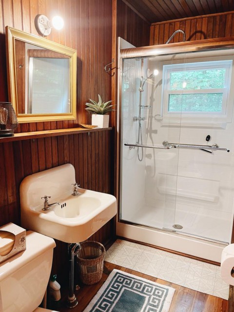 Bathroom #1