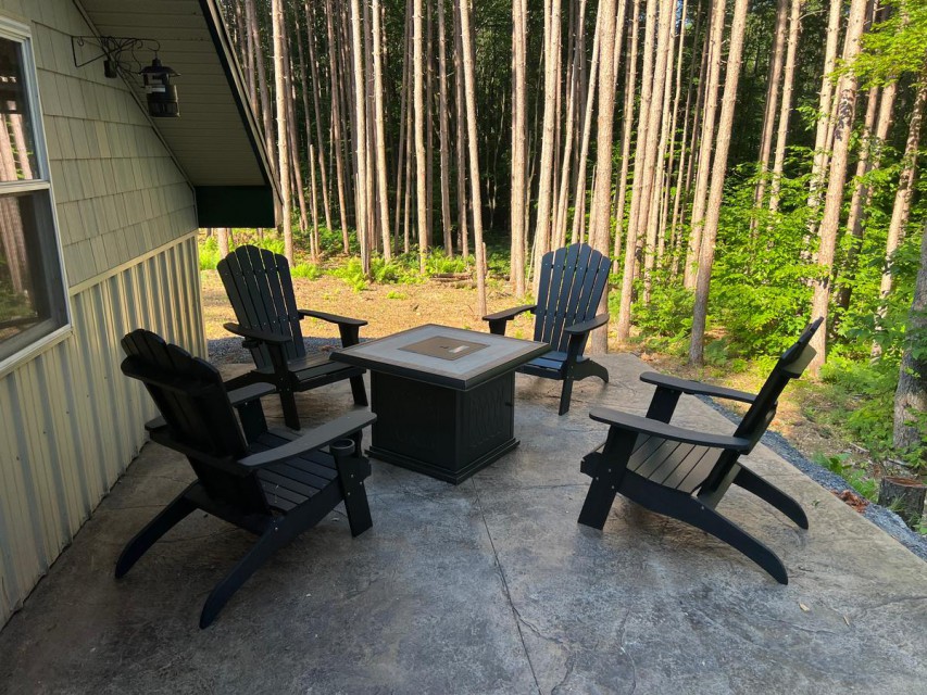 Gas fire pit area