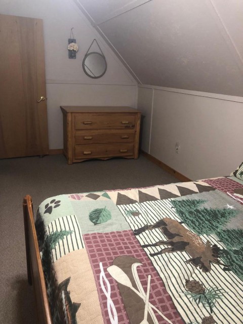 Upstairs bedroom 2