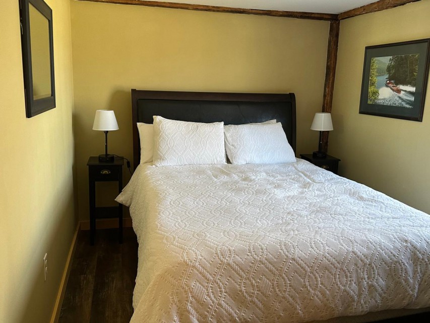 Queen Bedroom