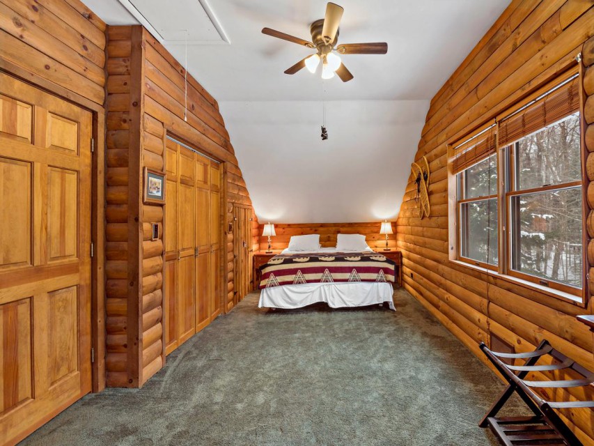 Master bedroom with king size bed