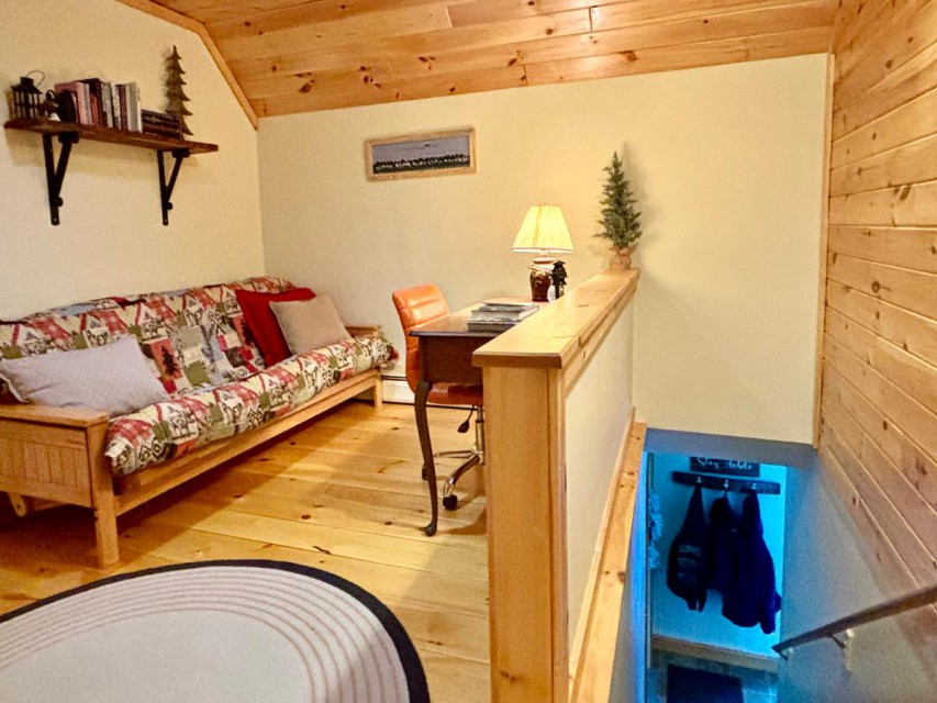 desk and futon