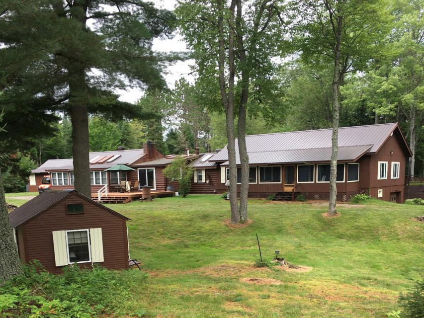 Main Lodge, Summer cabin