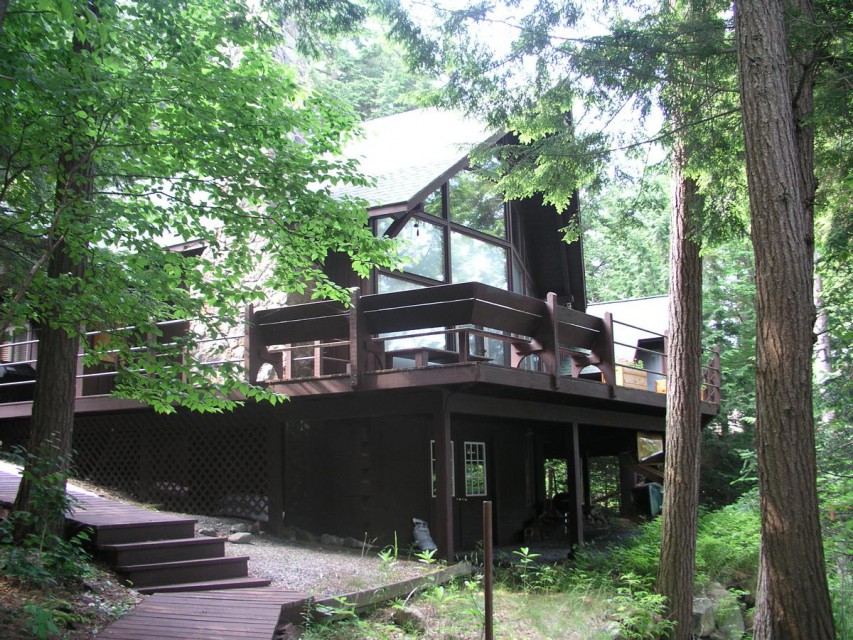 exterior from stairs to lake