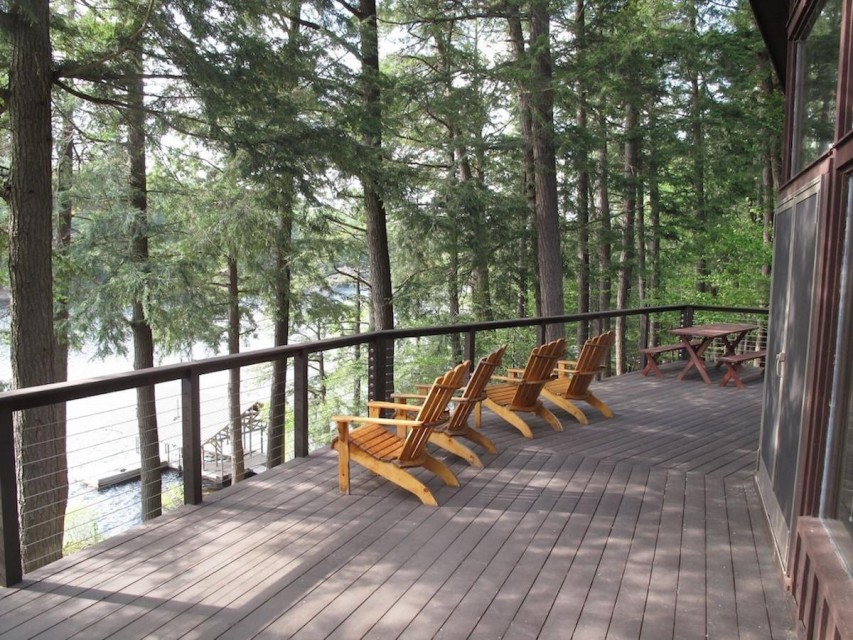 deck facing northwest