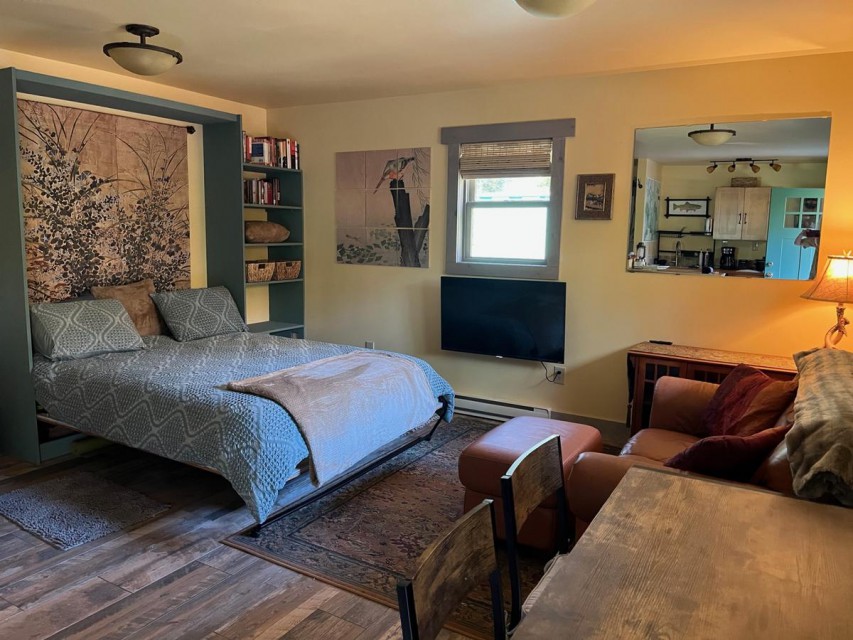 Sleeping and Dining Area