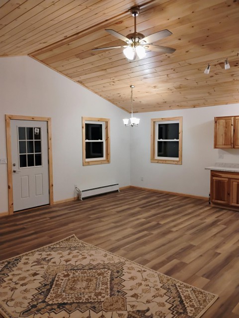 Beautiful knotty pine cathedral ceilings