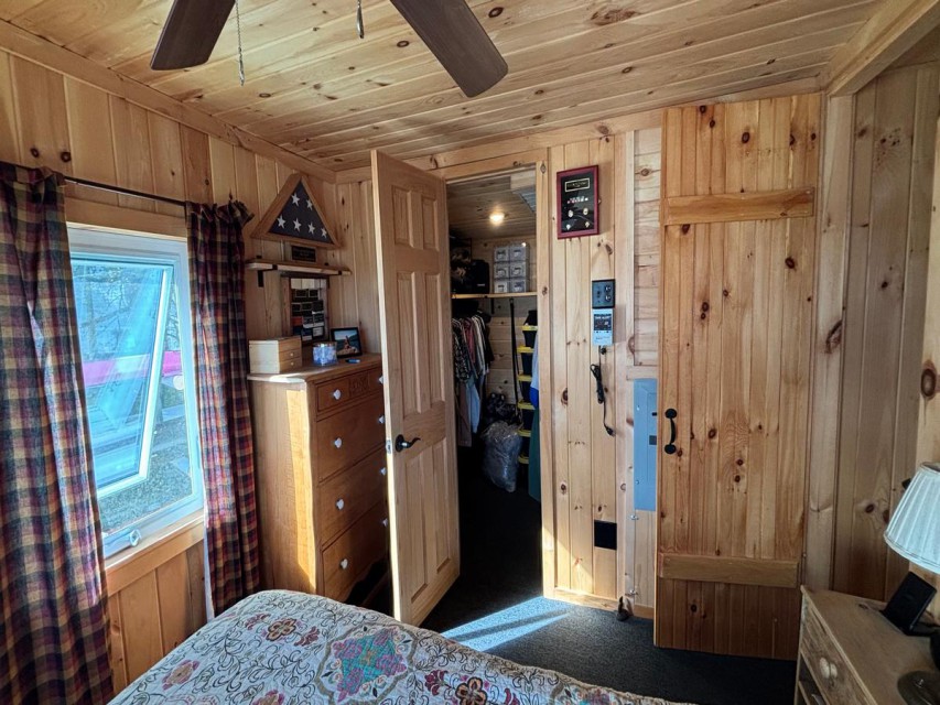 Bedroom Closet