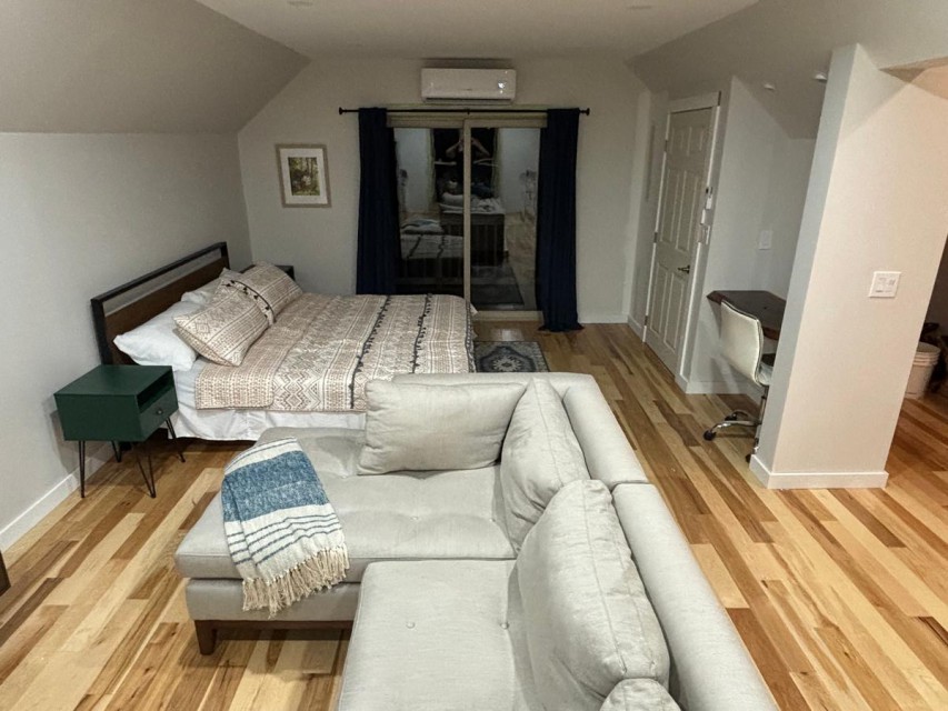 Studio - Bedroom 4
