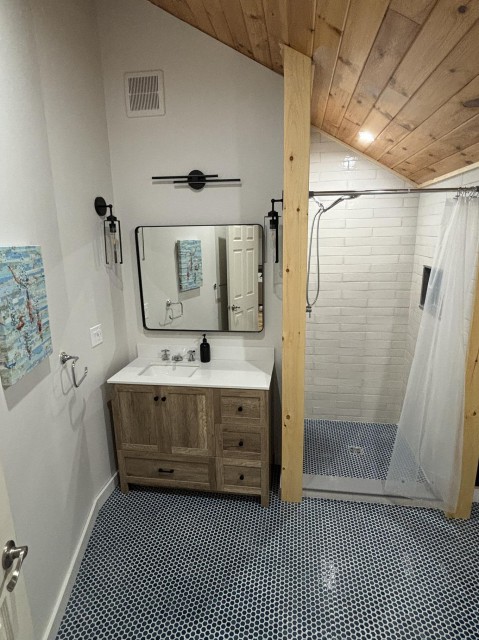 Studio Bathroom