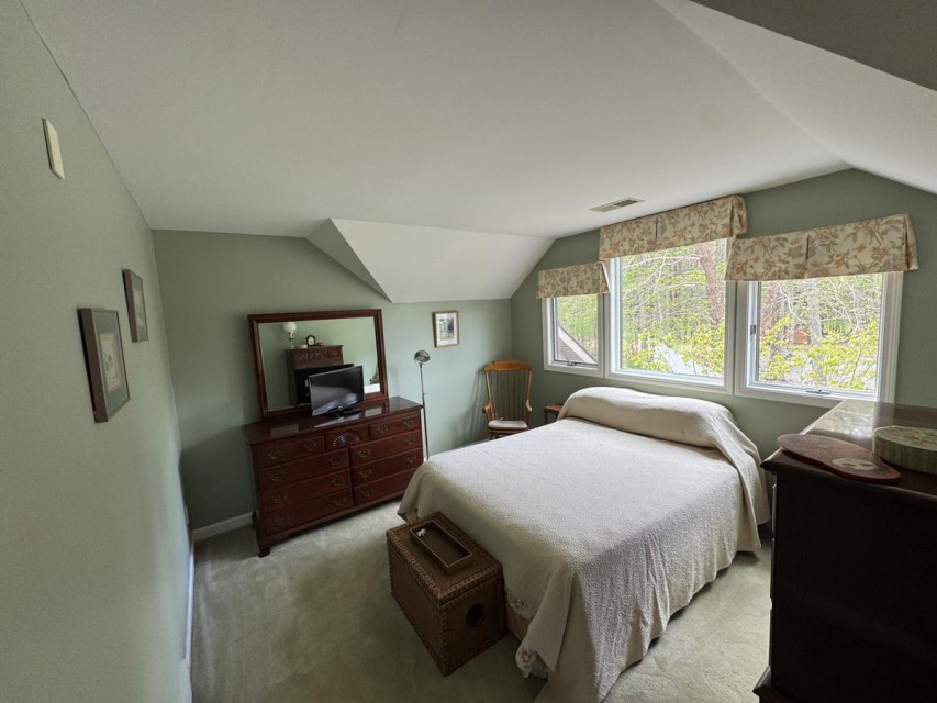 2nd floor North Side bedroom Green