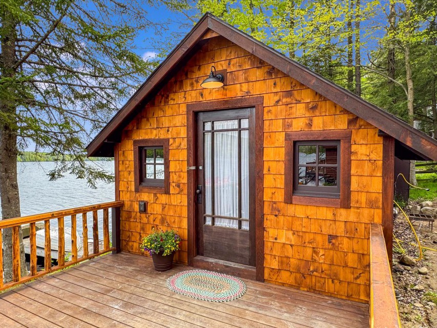 Lakeview Cottage