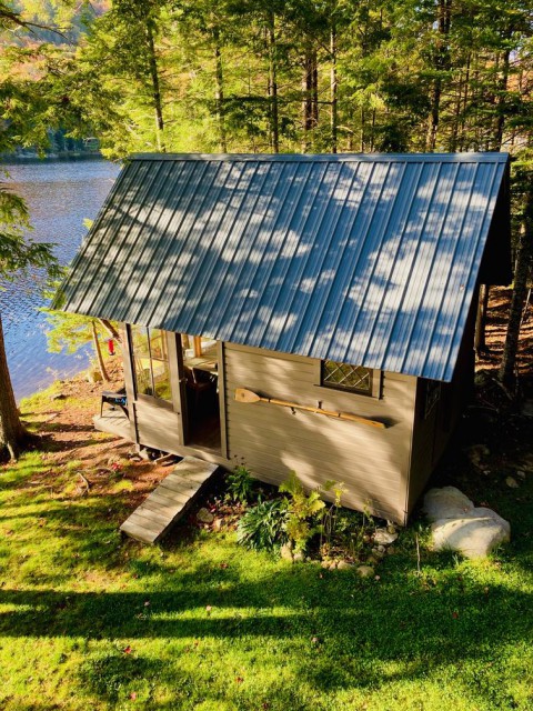 Separate cabin for game play or solitude