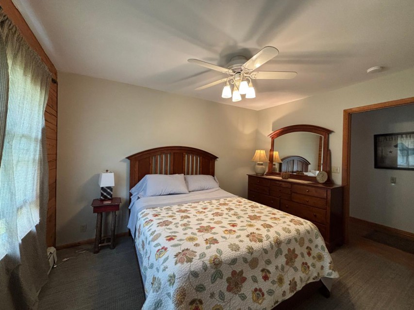 Queen Bedroom