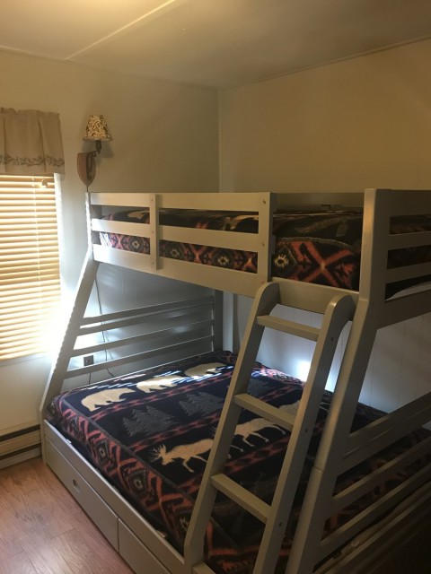 bunk bed room