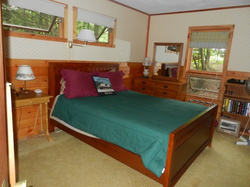 Guest bedroom - 1st floor