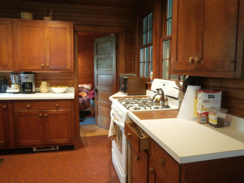 kithen stove and counters
