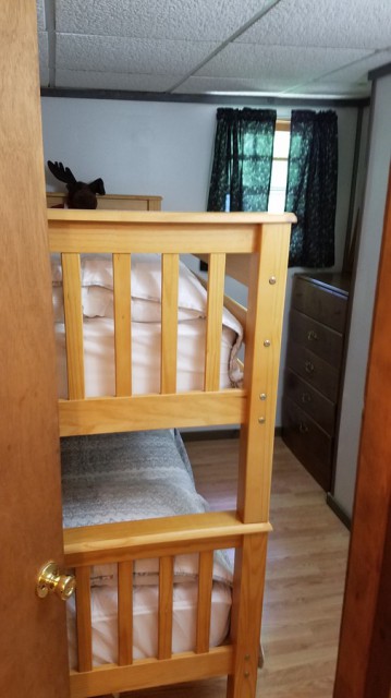 Upstairs bedroom #2 bunks 
